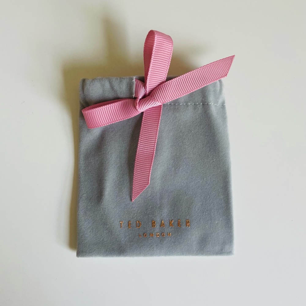 Ted Baker jewelry dust bag (gray/pink)